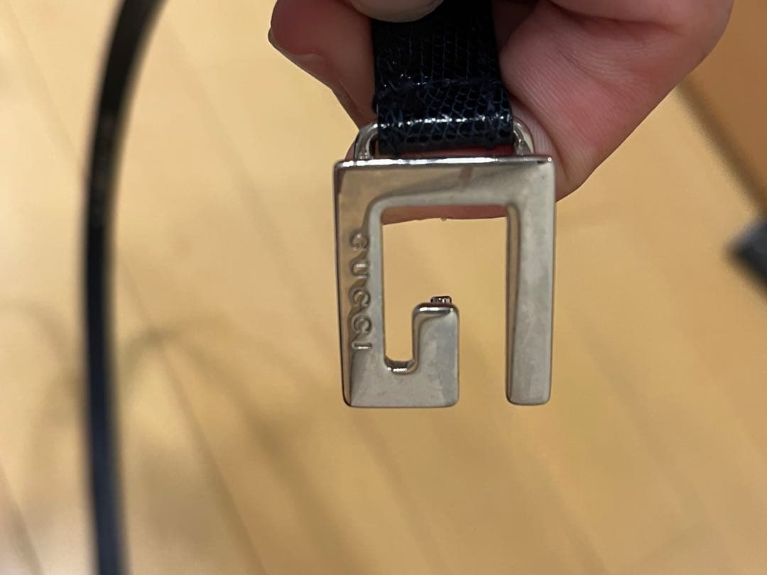 GUCCI ブラックレザーベルト レディース