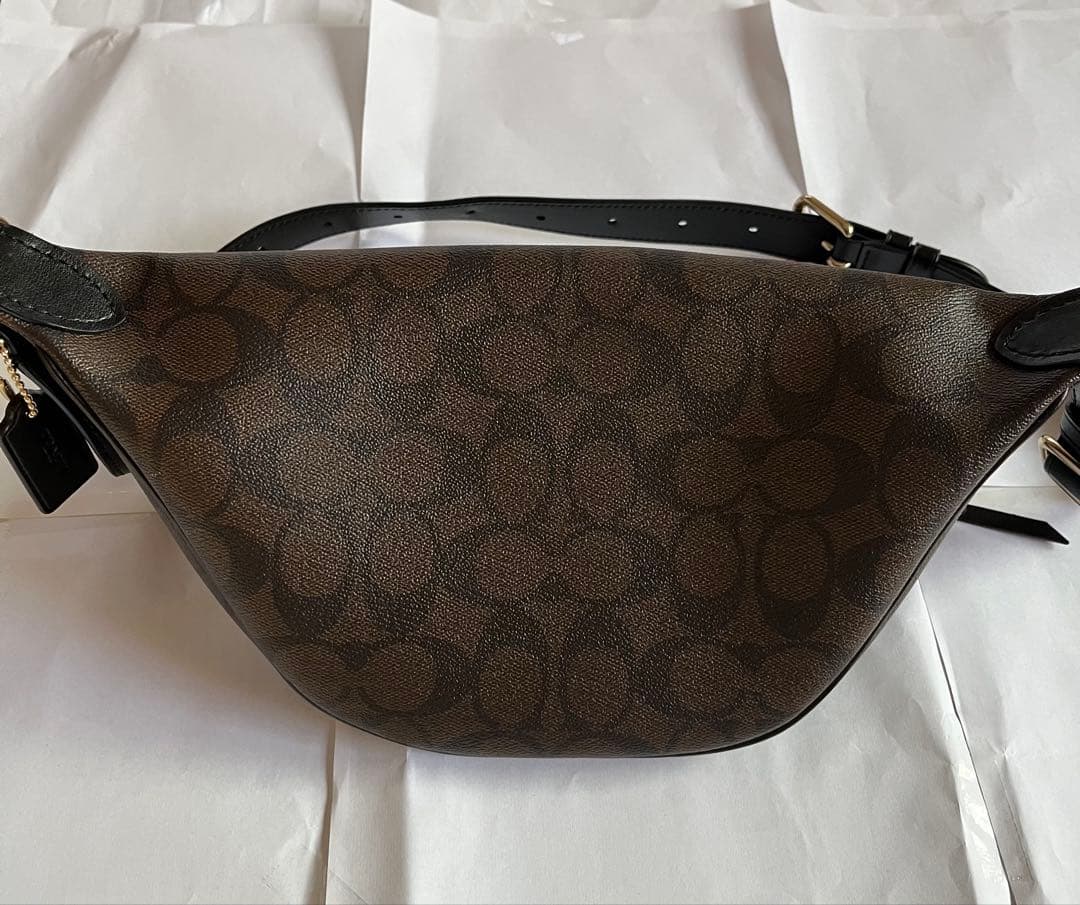 COACH ボディバッグ ブラウン ロゴ