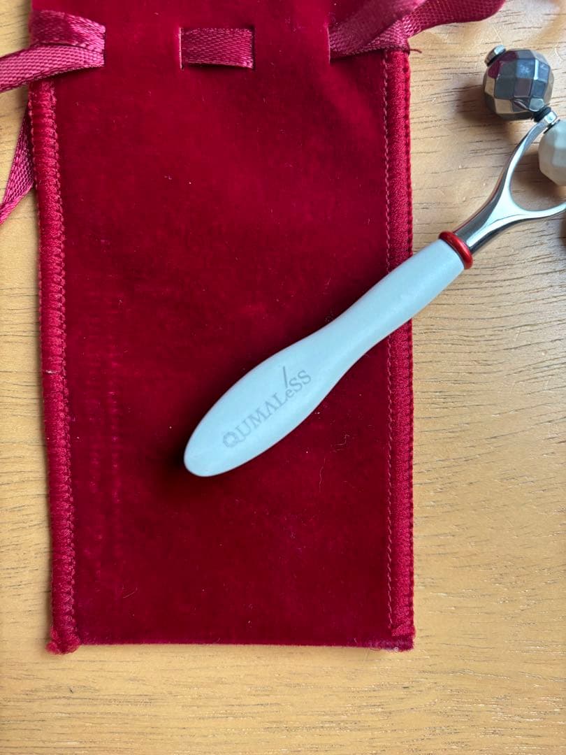 pumpkin 　QUMALeSS マッサージャー ポーチ付き　クマレス