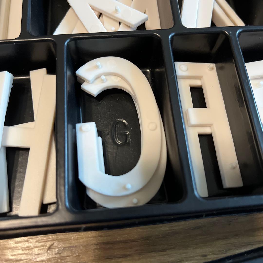 Design lettersアルネヤコブセン WORDSアルファベットとナンバー