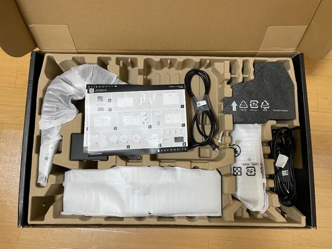 DELL AW3225QF (Alienware 32 4K QD-OLED)②