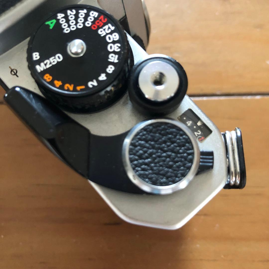 NIKON FE2 本体のみレンズなし