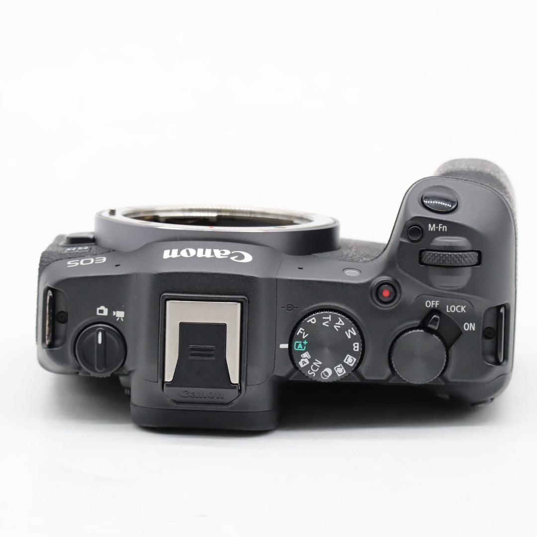 【ショット数1,000以下】Canon EOS R8 ボディ