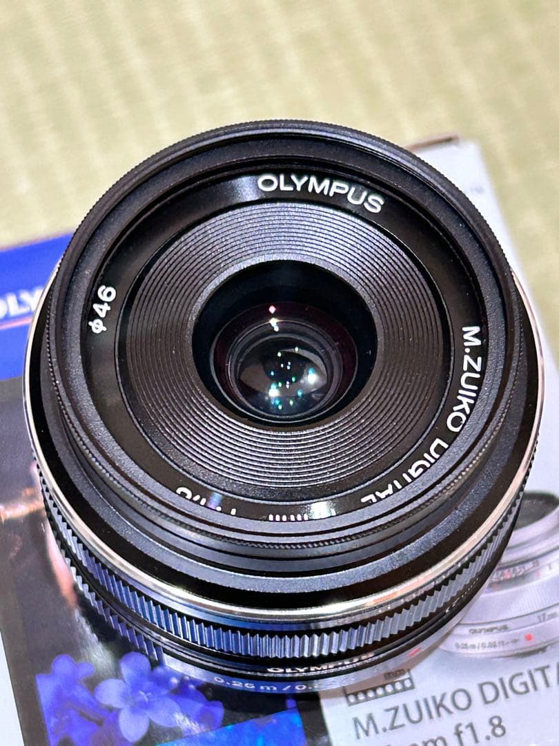 M.ZUIKO DIGITAL 17mm F1.8 純正メタルフード付き