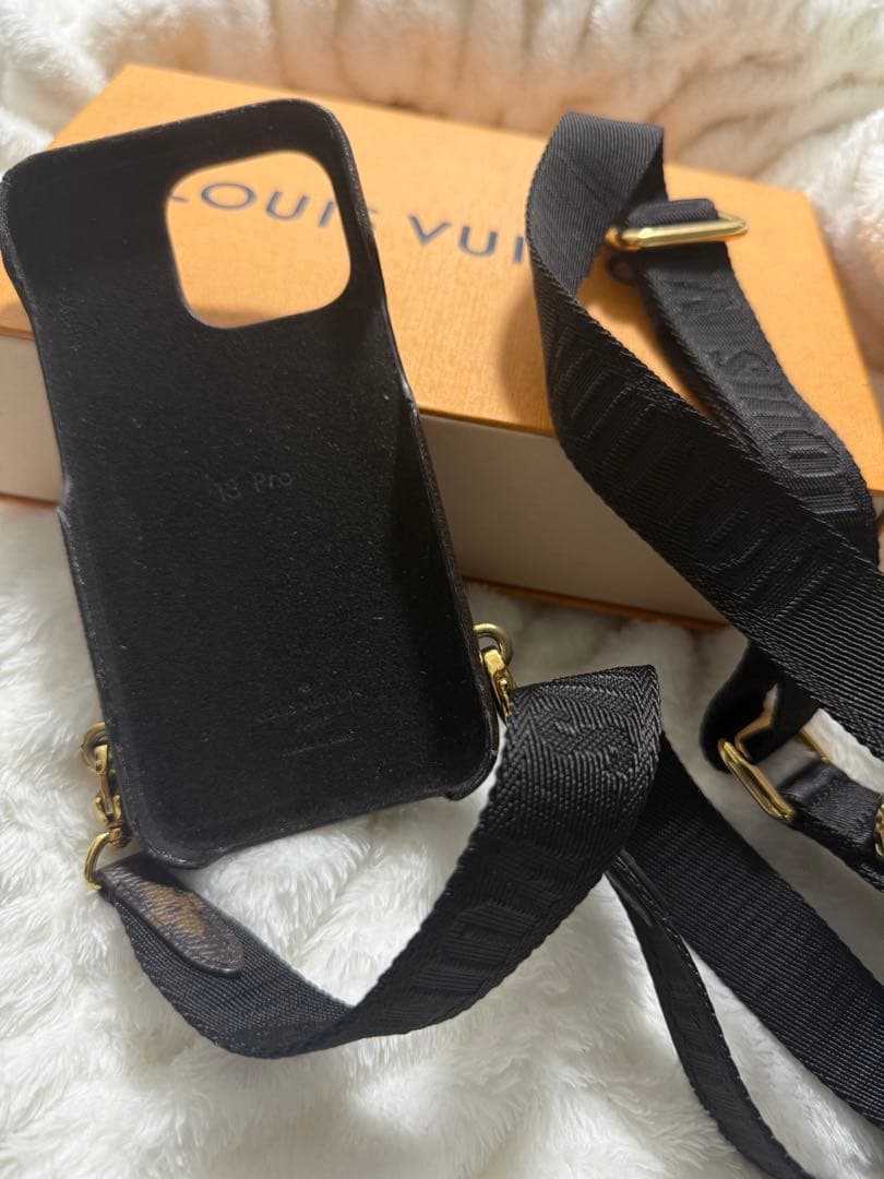 iPhone13pro VUITTONケース