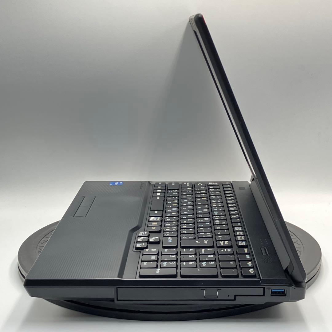 093 富士通 A5512/J i5-1245U win11 office