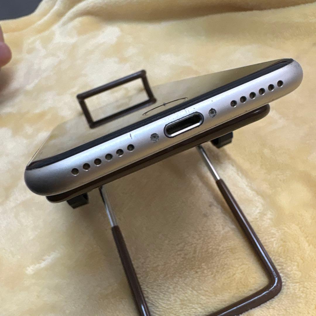 iPhone SE3 スターライトホワイト 64GB