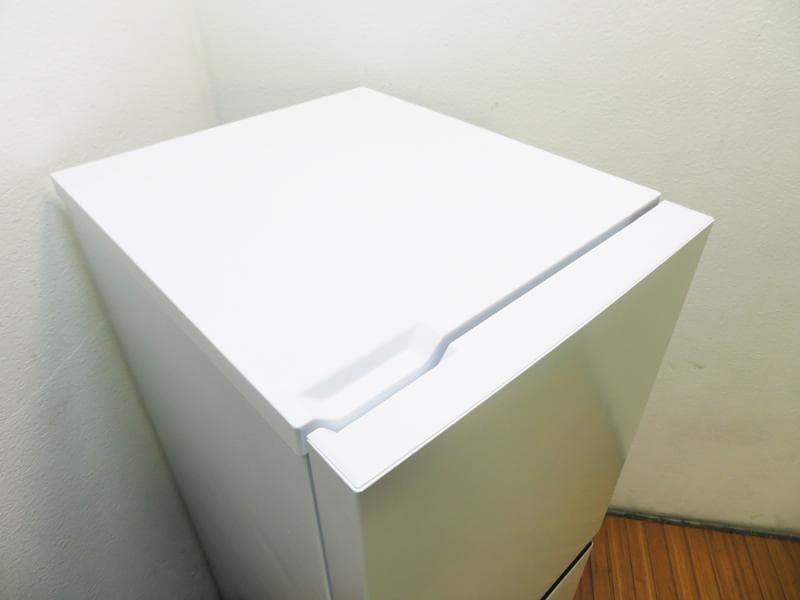 2ドア冷蔵庫 135L 2024年製 静音設計 耐熱テーブル JL08