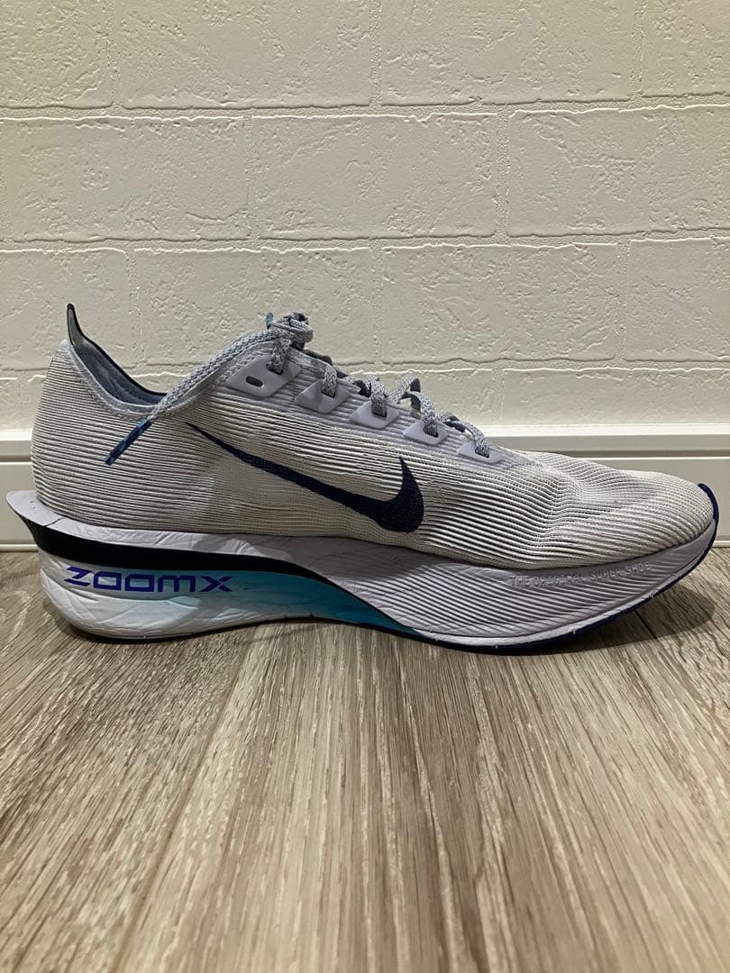 Nike ヴェイパーフライ4 メンズ25.5cm