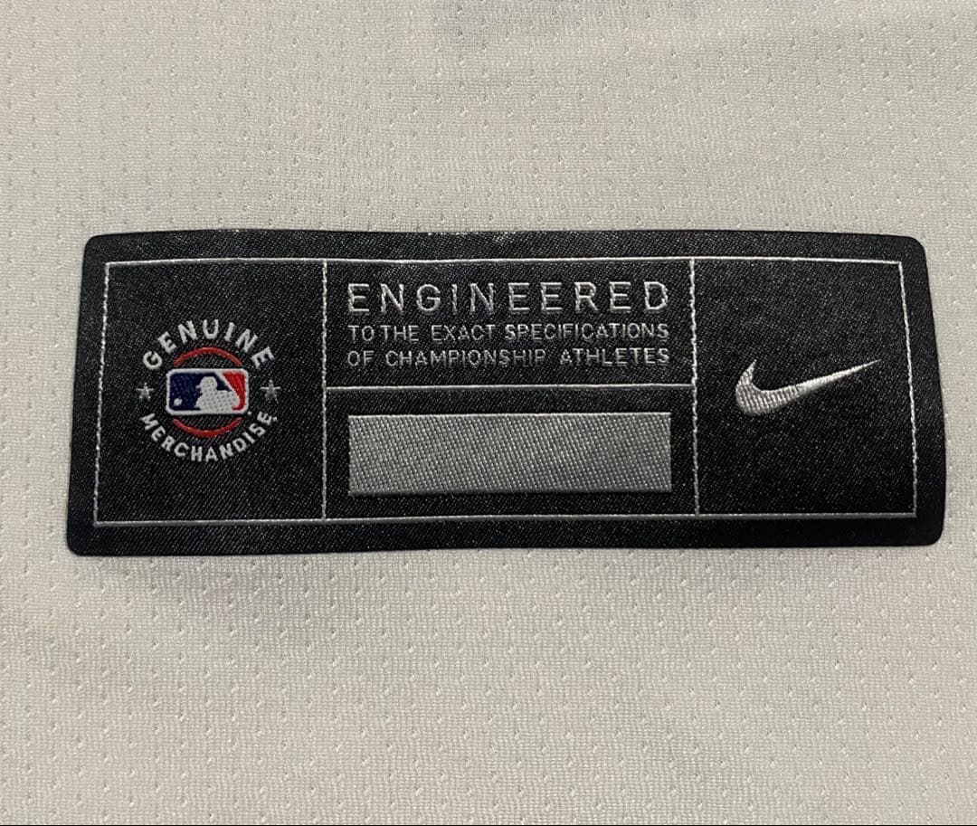 MLB シアトル・マリナーズ イチロー 野球殿堂入り記念パッチ付 ユニフォーム