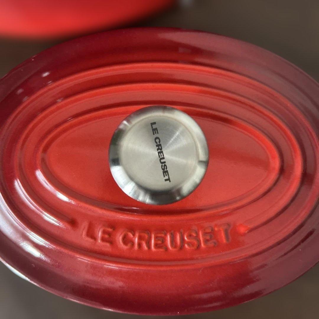 [新品未使用] ル クルーゼ シグニチャー ココット オーバル 17cm