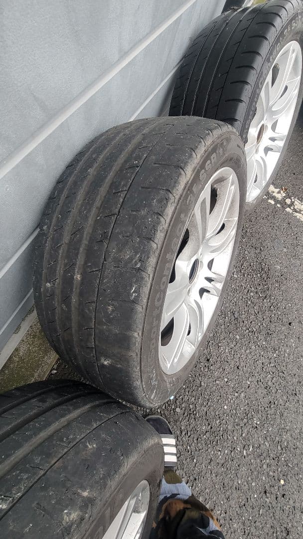  M スポーツ18インチ ホイールセット タイヤ付き5シリーズから取り外し