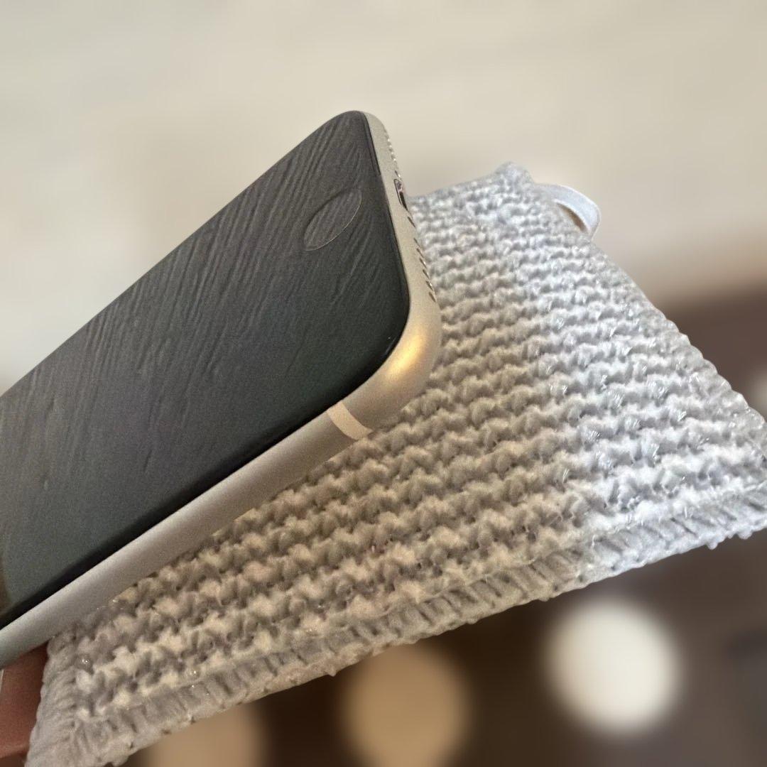 iPhone SE 第2世代 ホワイトスマートフォン 本体