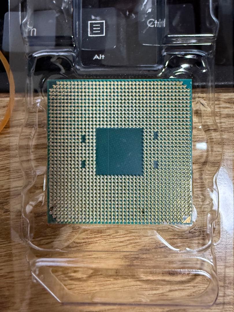 CPU AMD Ryzen7 3700X