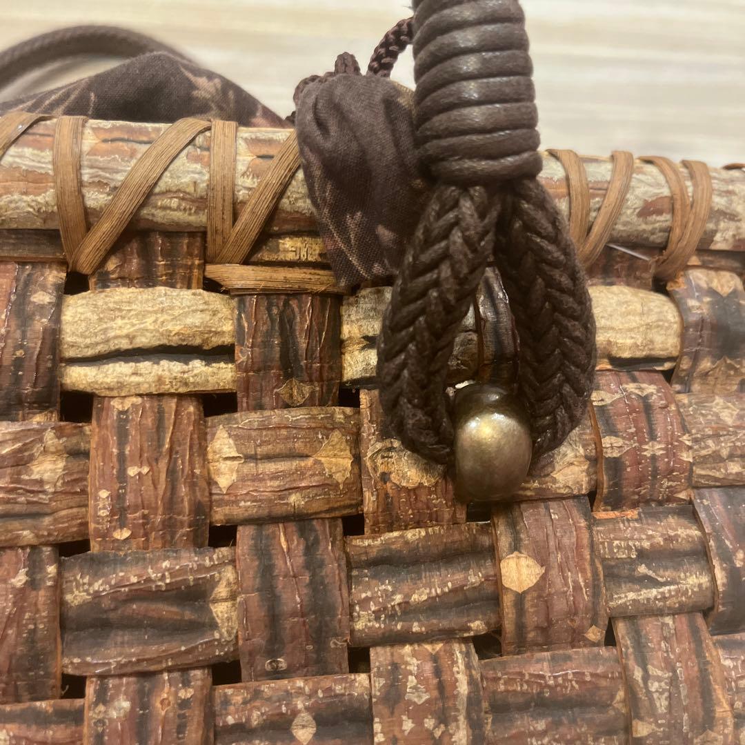 天然素材 ブラウン かごバッグ胡桃？山葡萄？