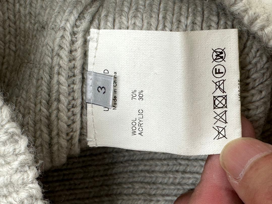 UNUSED グレー ジップアップニットセーター