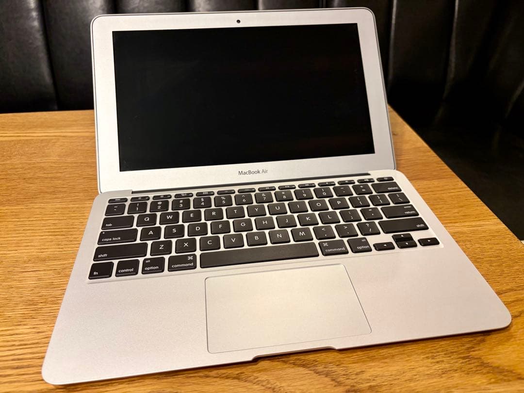 【美品】Apple MacBook Air 11インチ Early 2014
