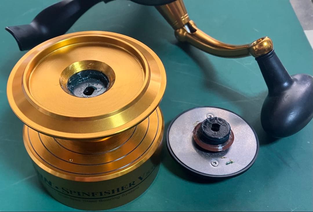 PENN SPINFISHER V 8500 ライブライナー