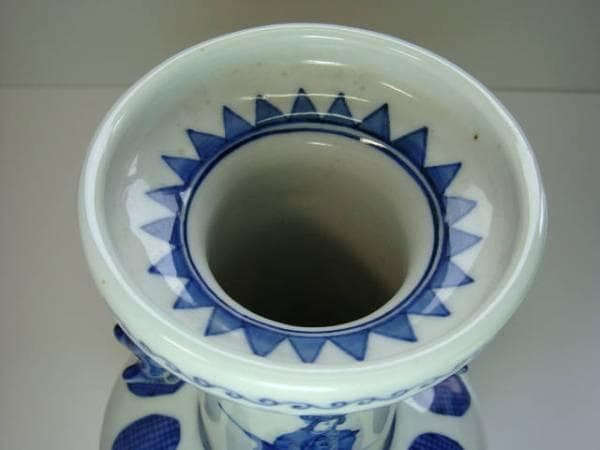 花瓶■城楽 窯院 人物 魚耳付き 染付け 唐草 花器 古玩 時代物 骨董品■