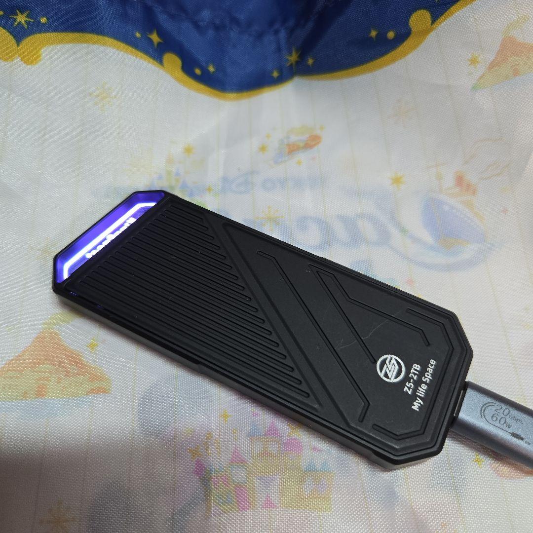 SSD 外付け 2TB RGBライト搭載 USB3.2 Gen2対応