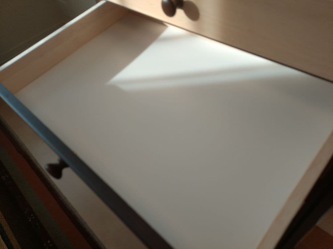 ニトリ　8段木目調ローチェスト（ダークブラウン）