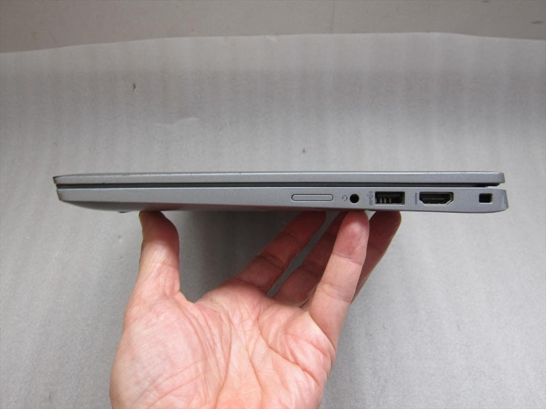 デル 12世代Core i5-1245U/8G/SSD256G/13.3フルHD