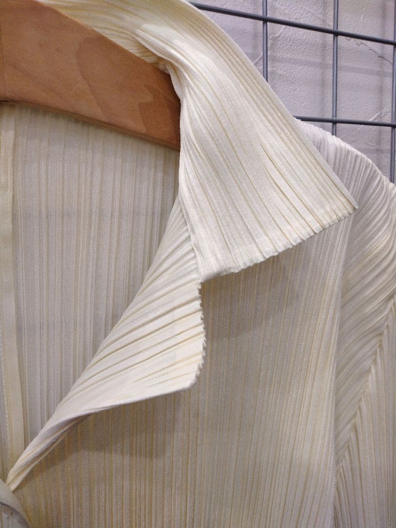 PLEATS PLEASE　プリーツ プリーズ　ブラウス　イッセイミヤケ