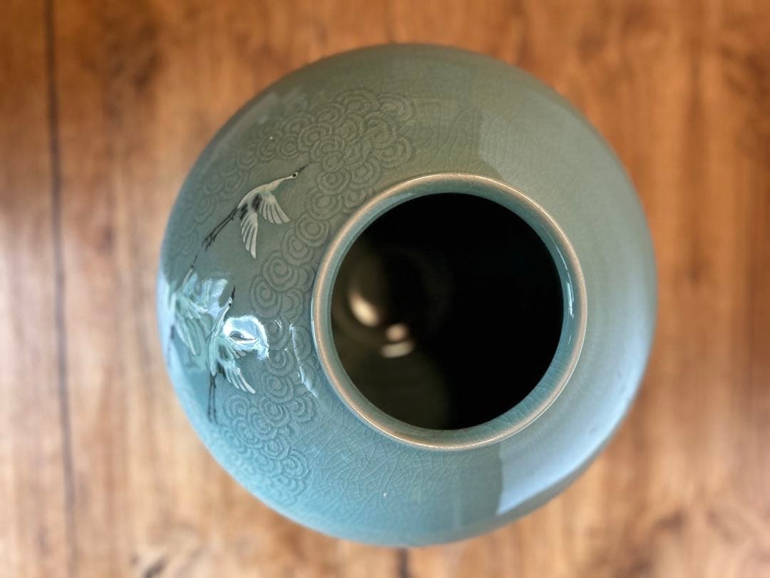 高麗青磁　柏岩　壺