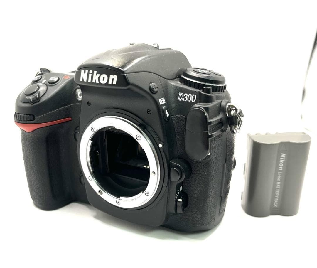 ★美品★ニコン D300 ボディ ショット数26161枚！#218