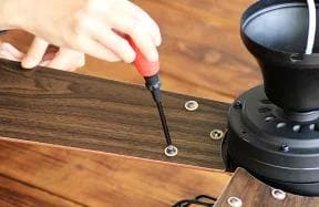 シーリングファン 4灯 クワドロ ジャヴァロエルフ リモコン付き LED