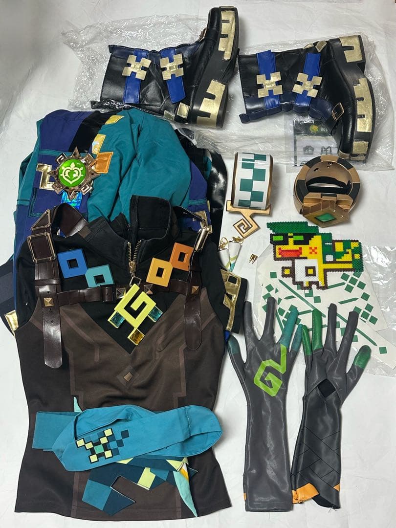 【紫雨さま専用】キィニチ 衣装 ブーツ ウィッグ付き 三分妄想 Mサイズ