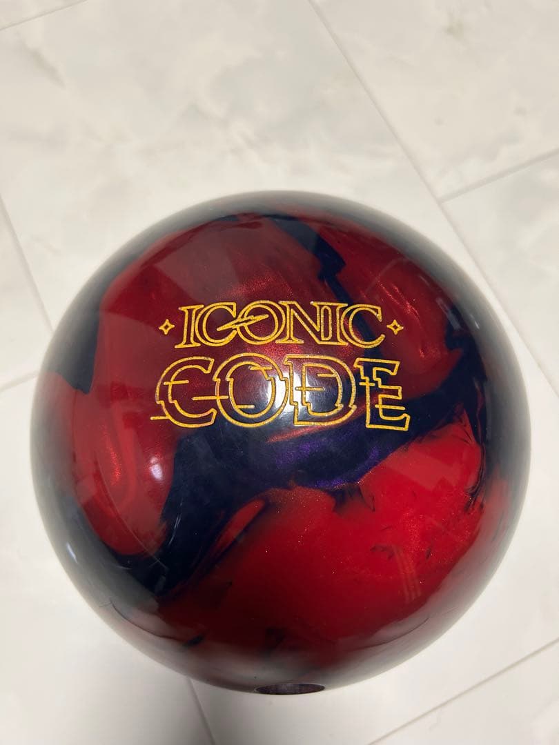 ボール STORM ICONIC CODE