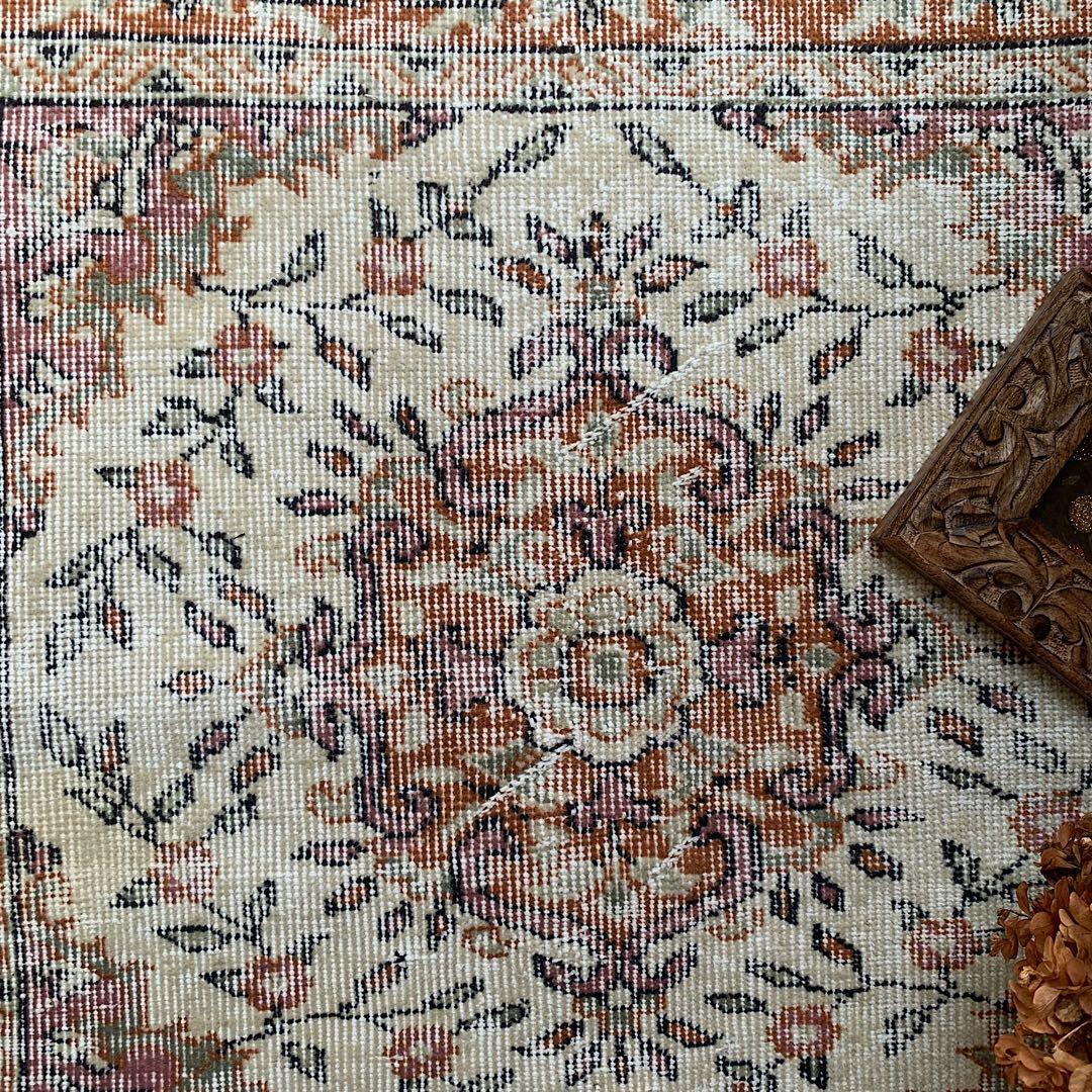 ペールオレンジ200×97 フラワーメダリオン　トルコヴィンテージラグ