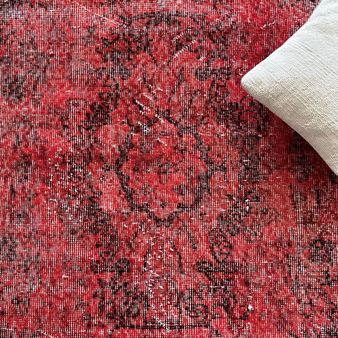 シャビーレッドオーバーダイ　ヴィンテージラグ　トルコラグ