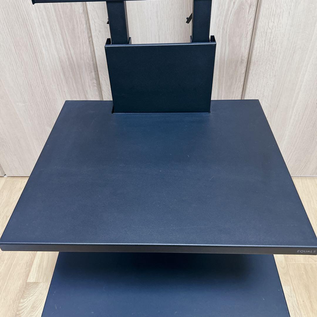 EQUALS テレビスタンド WALL V2 ロータイプ 棚板付き ブラック 壁