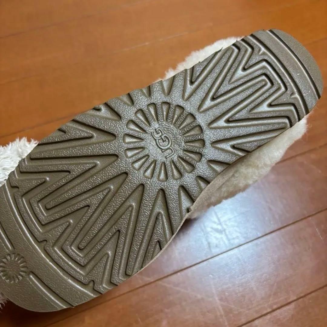 新品未使用　UGG ムートンブーツ