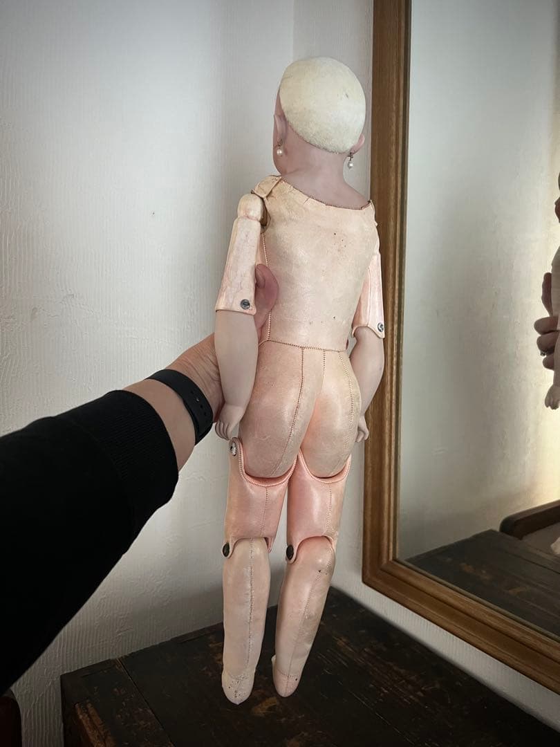 ドイツのアンティーク　ビスクドール