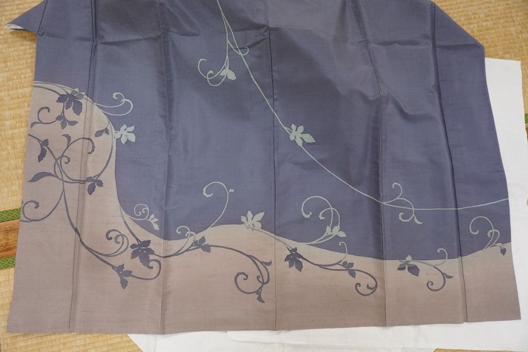 断*す様 ろうけつ染め付下げ（単衣仕立て）