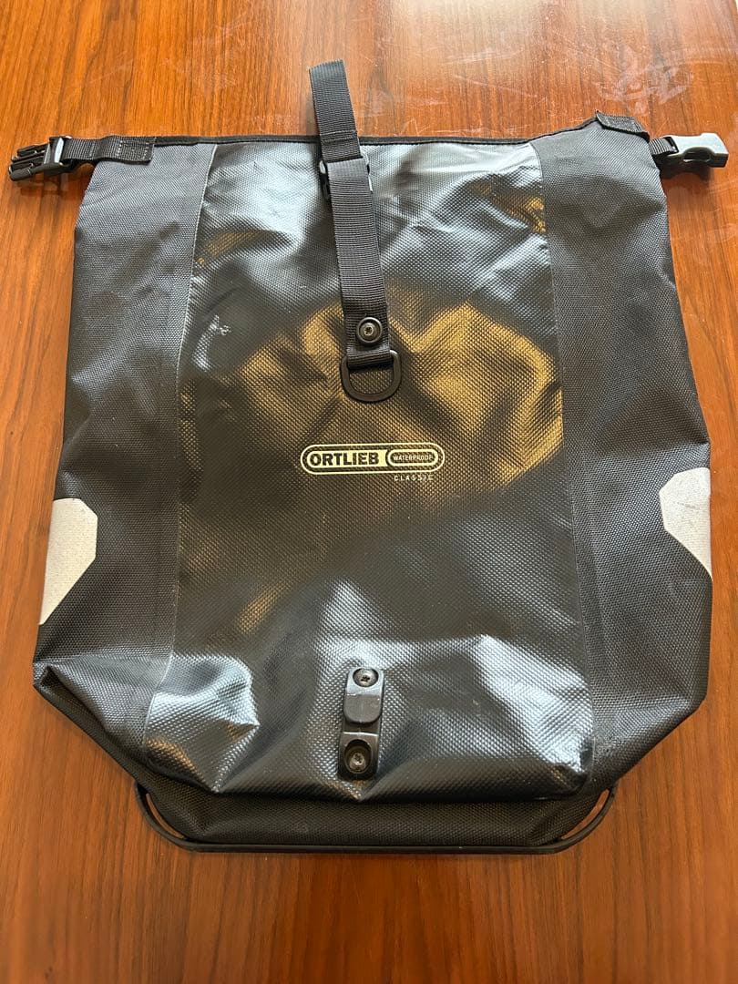 【良品】ORTLIEB 防水バッグ 中型 ブラック