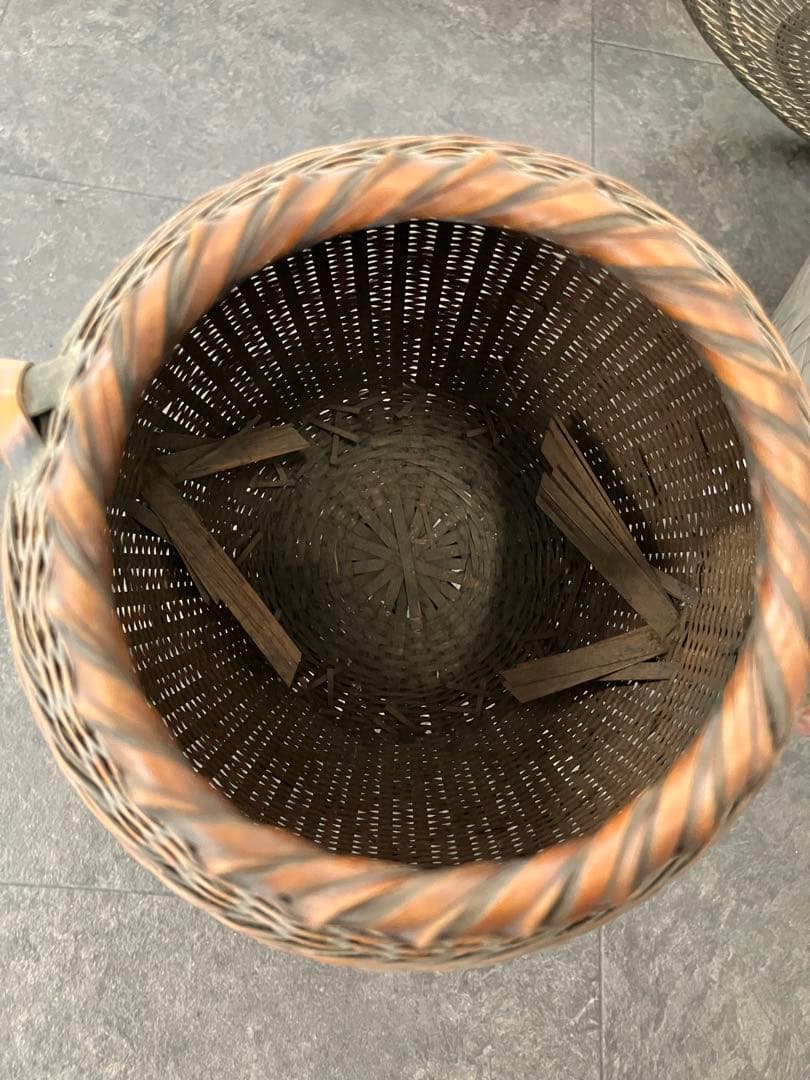taka！古美術 生花 竹籠 花籠 唐物 花器　三足　古道具　籐
