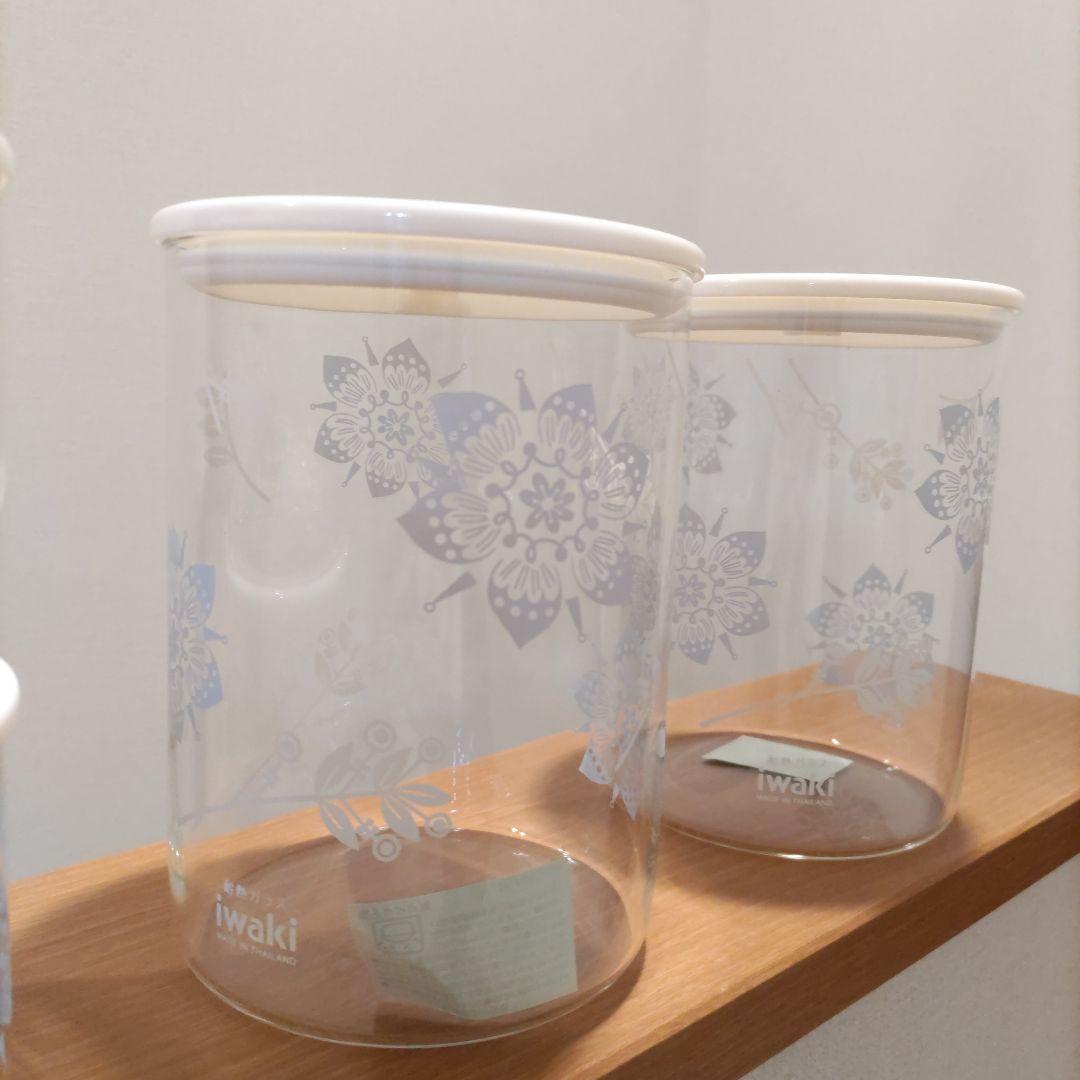 イワキ耐熱ガラス　ワンタッチで簡単　密閉パック＆レンジ　花柄