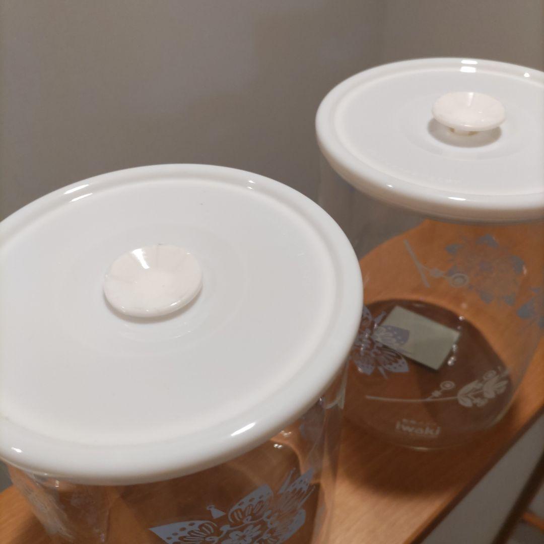 イワキ耐熱ガラス　ワンタッチで簡単　密閉パック＆レンジ　花柄