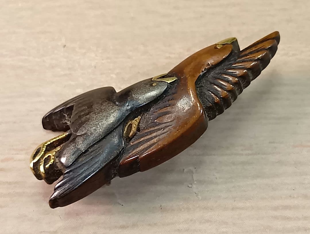 煙草入れ／超絶技巧前金具／在銘あり　一斎