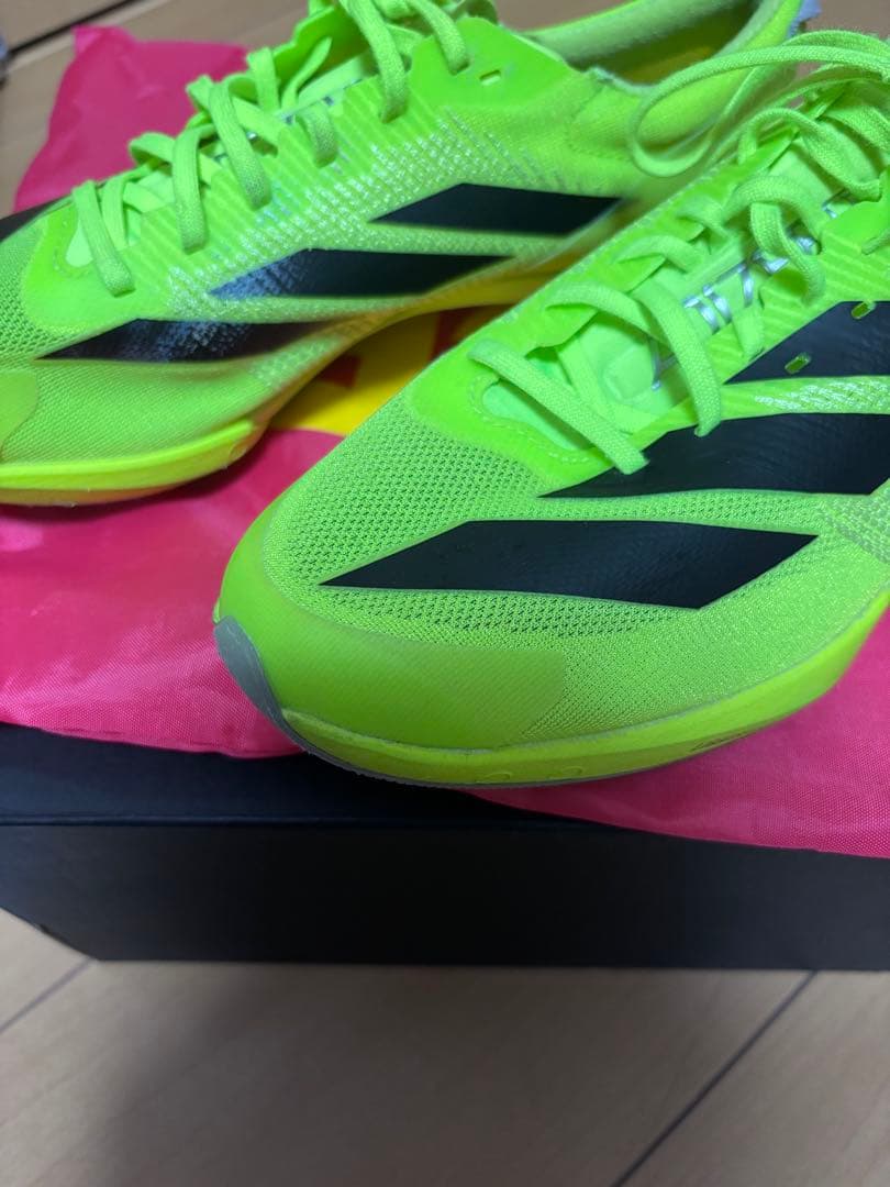 アディゼロ フィネス 25.5cm