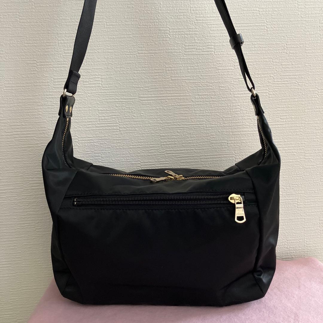 最終お値下げ☆russet clouds nylon スリングバッグ ブラック