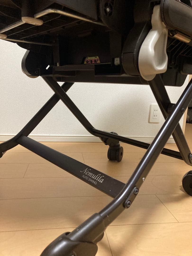 美品　コンビ ネムリラAT BEDi オートスウィング　専用パッド付