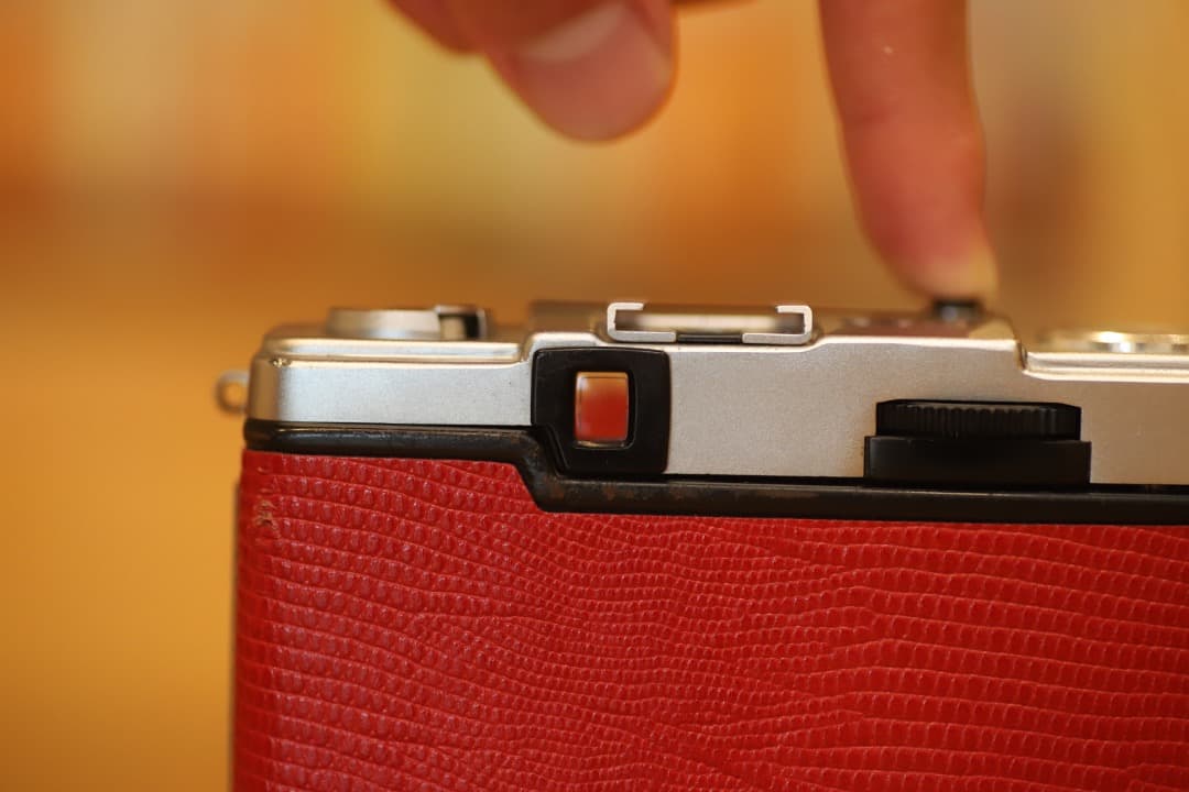 オリンパス Pen EE-3 f3.5 D.zuiko ハーフサイズ判