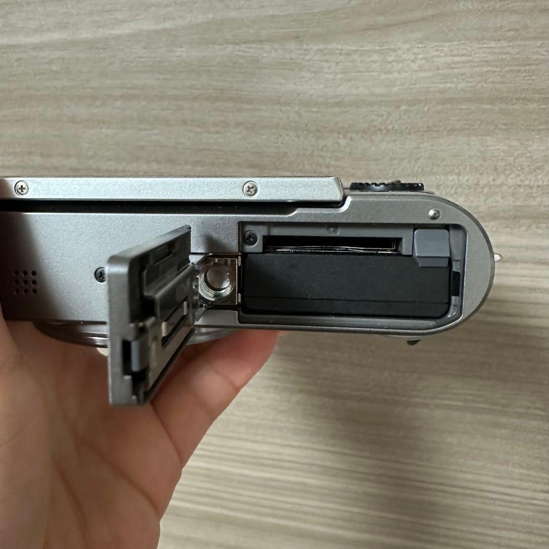 EXILIM EX-ZR1700 カシオ CASIO 自撮り　デジカメ