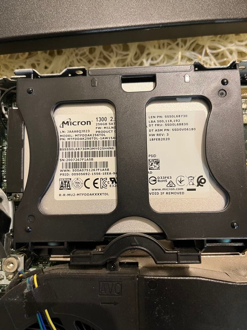 ThinkCenter Tiny m720q 10T8 ミニPC