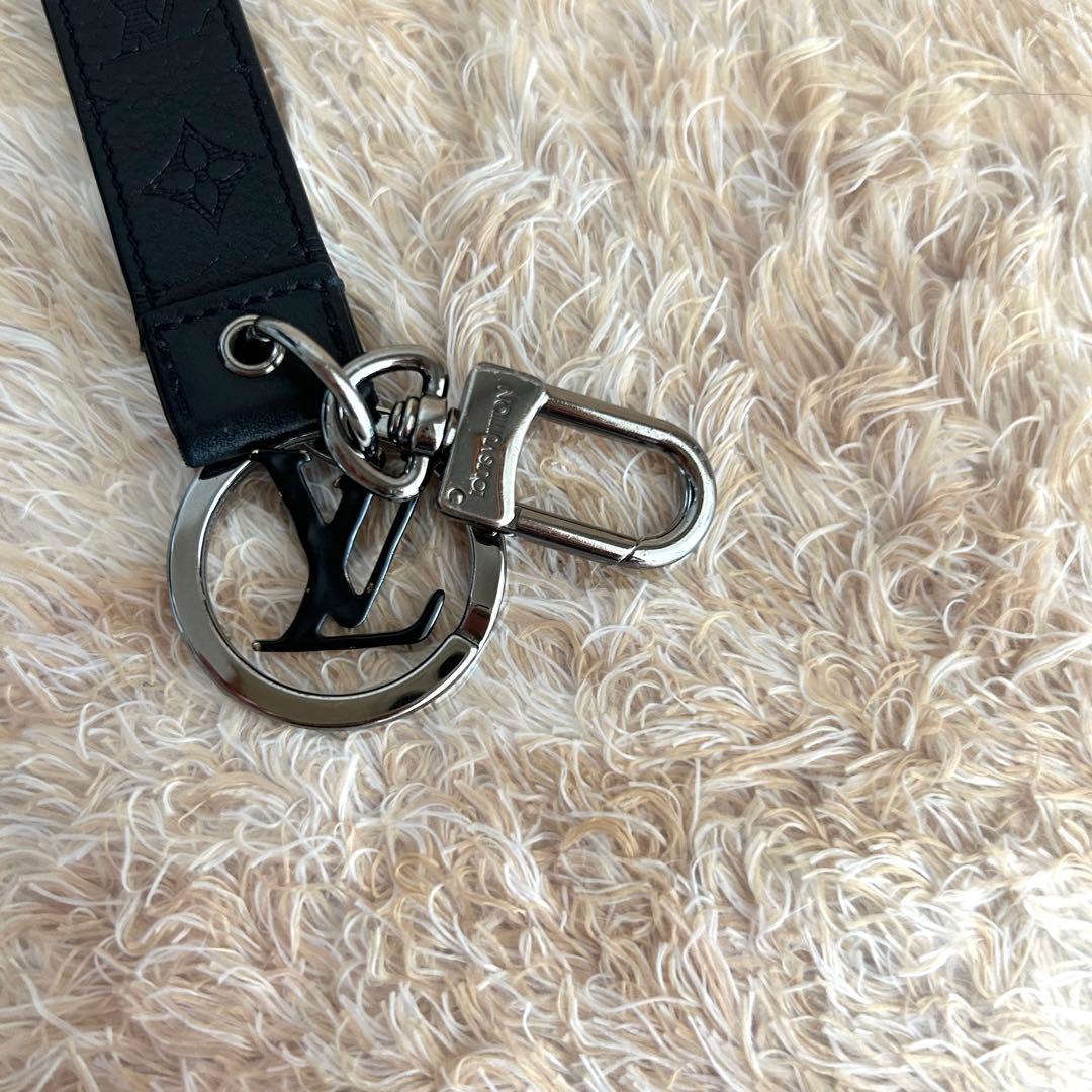 美品✨ ルイヴィトン モノグラム シャドウ ポルトクレ ドラゴンヌ キーリング